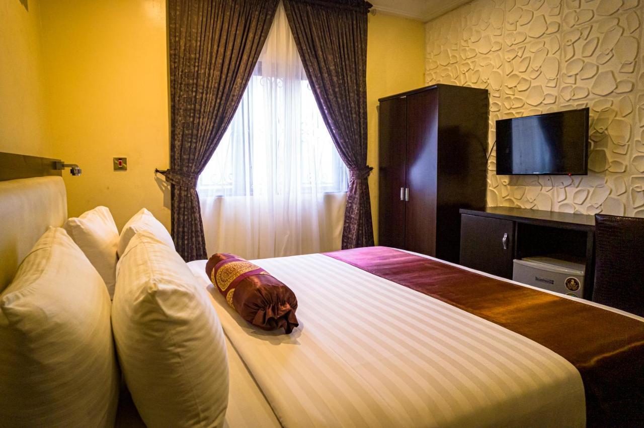 Ibd International Hotels Abeokuta Buitenkant foto